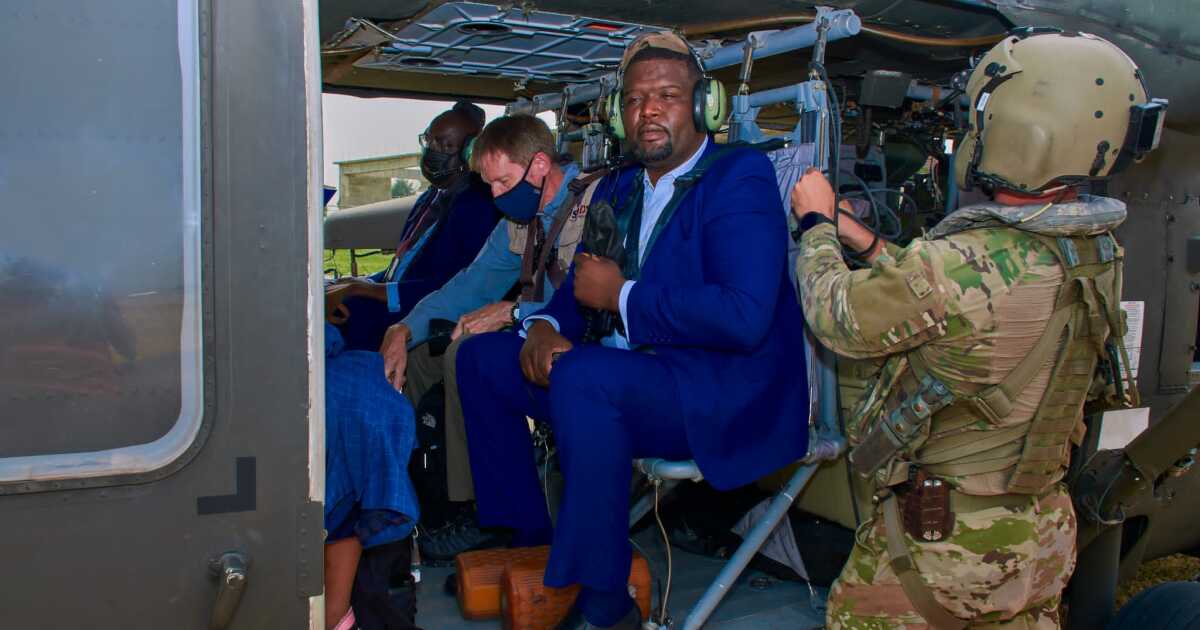 Haitian US leaders see the “devastating” devastation of the Haiti earthquake, meet the Haitian prime minister