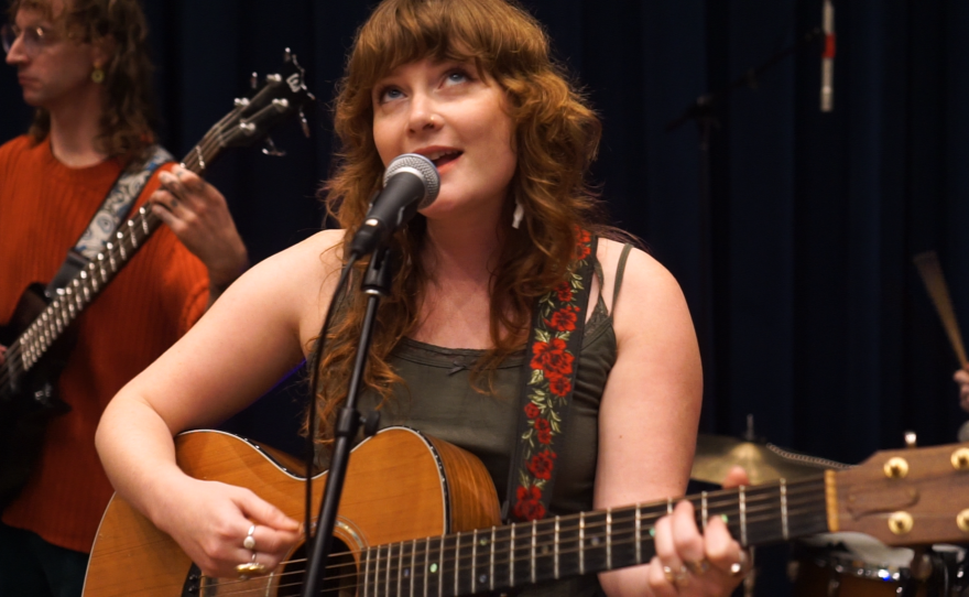 Hannah Frey performing live in WNIJ's Studio A