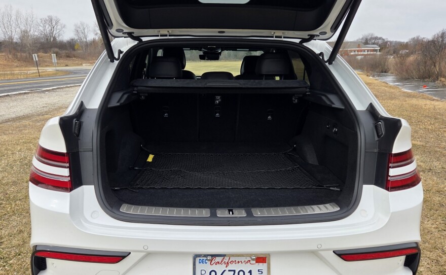 2026 Genesis GV80 Coupe 3.5T E-SH MHEV Prestige Black AWD hatch open