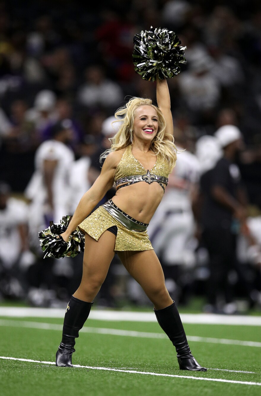 20 Best NFL Cheerleader Instagram Pages 