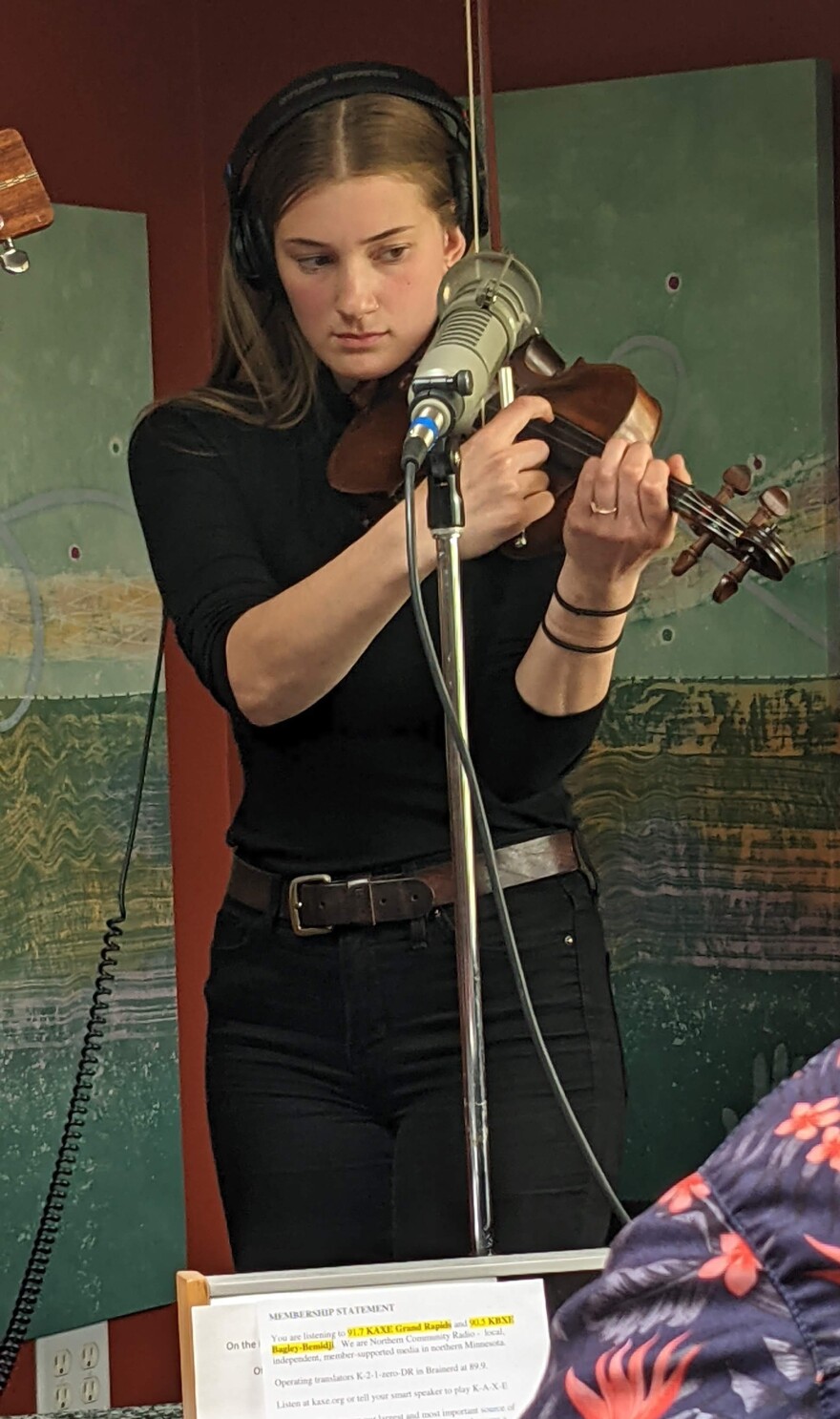 Ariana Laplant on fiddle