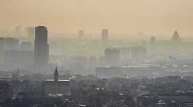 A layer of smog covers the city of Brussels on March 14, 2014. (Geert Vanden Wijngaert/AP/File)
