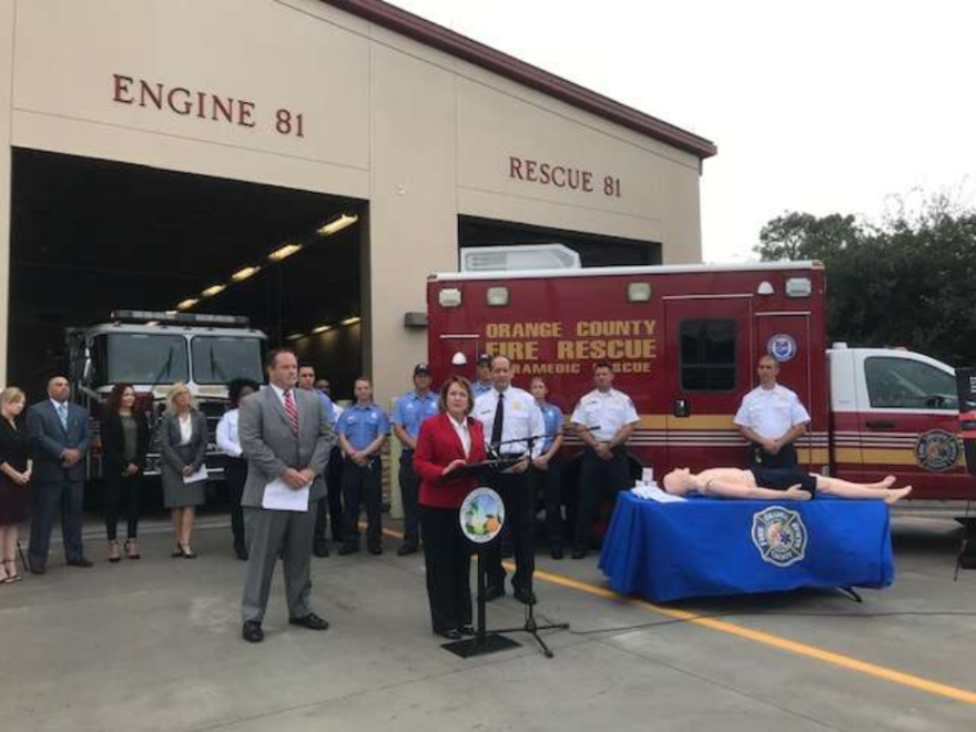 Mayor Teresa Jacobs announce the Project Leave Behind program.