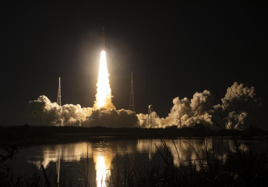NASA’s Space Launch System rocket carrying the Orion spacecraft launches on the Artemis I flight test, Wednesday, Nov. 16, 2022, from Launch Complex 39B at NASA’s Kennedy Space Center in Florida.