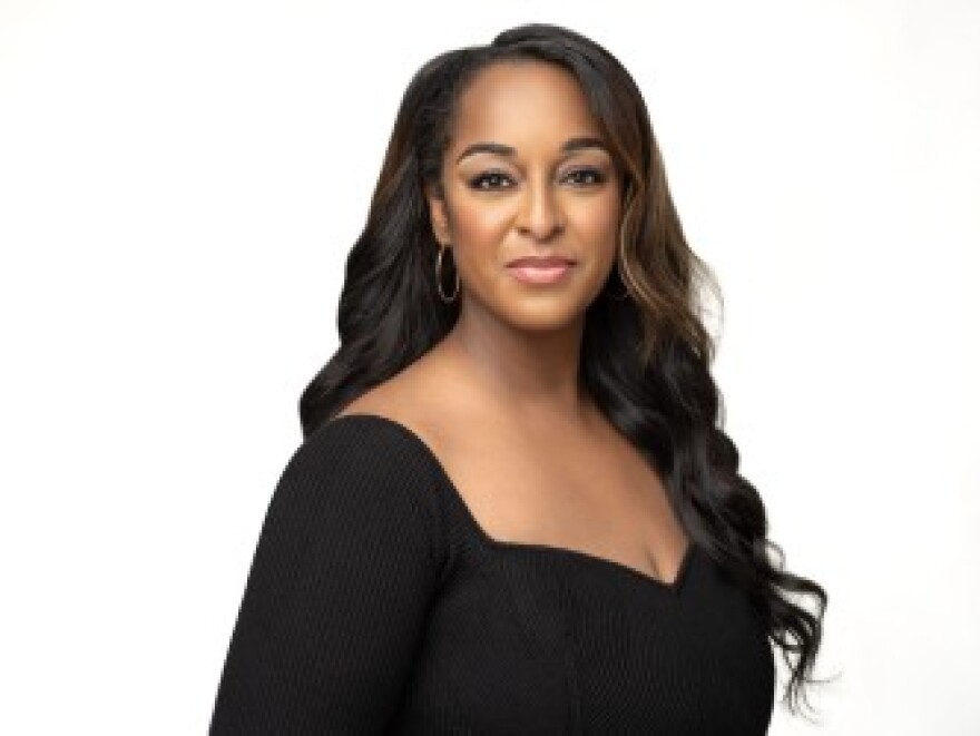 Head and shoulders shot of Natasha Alford