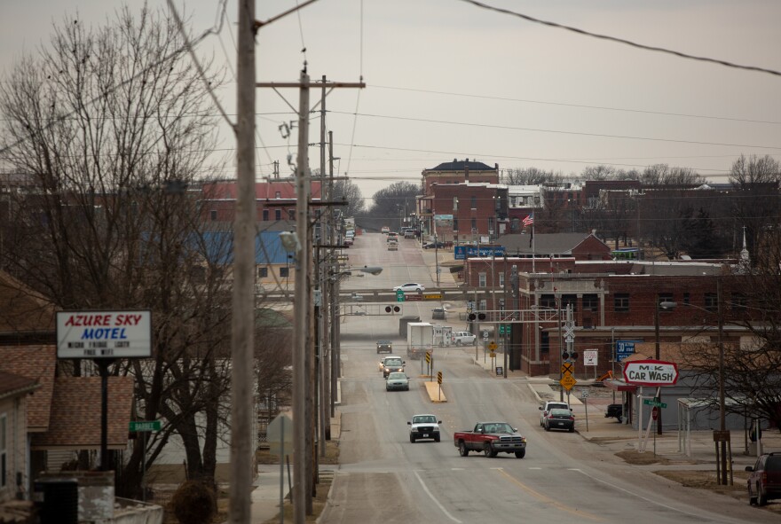 Fort Scott, Kan., fills up on weekday afternoons as locals grab pizza, visit a coffeehouse or browse antique shops and a bookstore. Like other rural communities, the commercial areas also include empty storefronts.