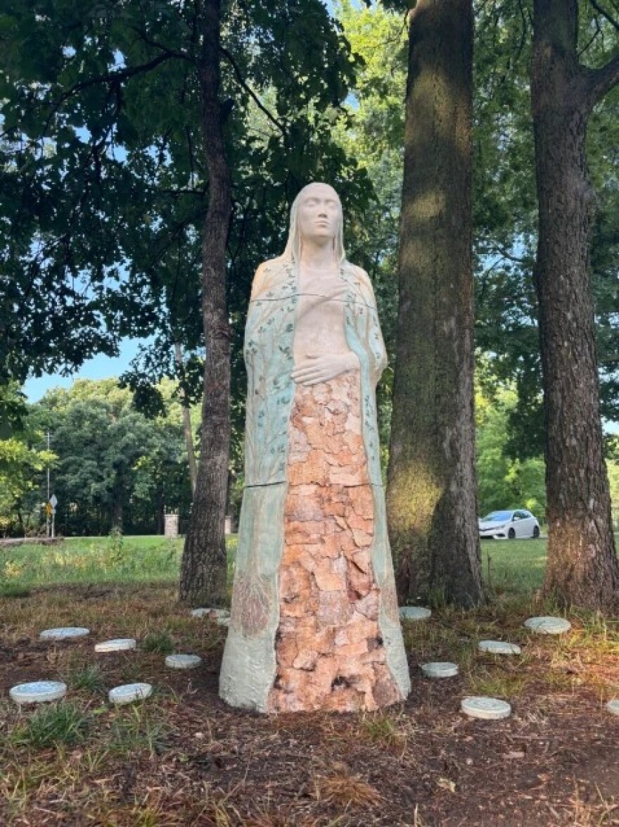 Between Earth and Sky is now installed in Antioch Park.