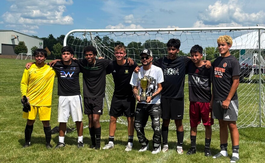 This year's winning team was Los Gallos.