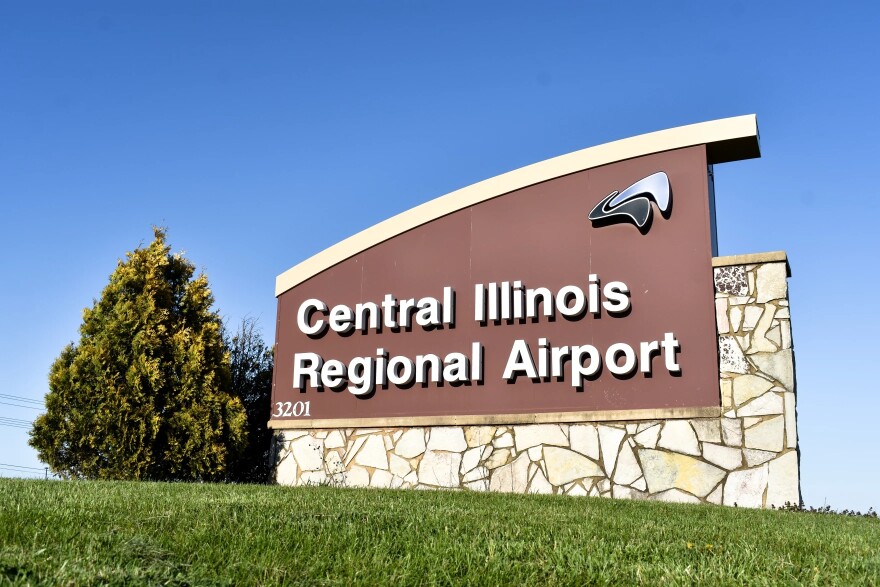 El aeropuerto ofrecerá cuatro vuelos diarios, los siete días de la semana, entre Bloomington y Chicago.