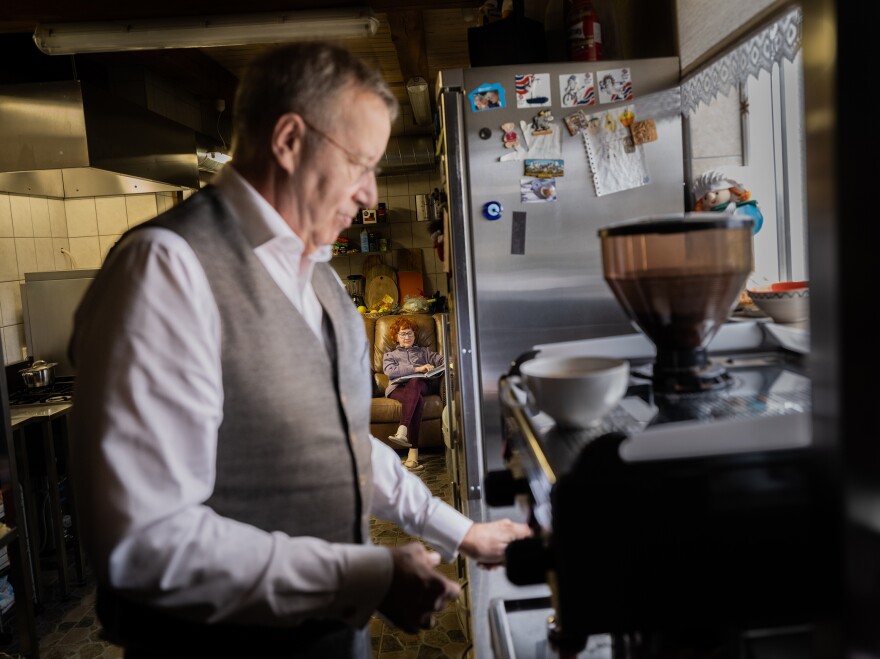 Ilves lives at his farm in Veskimäe near Abja-Paluoja in southern Estonia, sharing his place with four refugees from Ukraine and his family visiting on weekends.