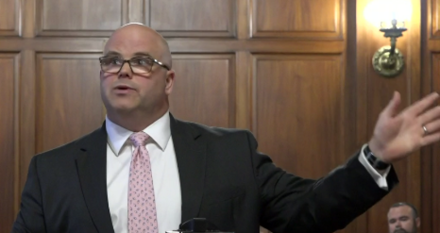 Michael Abate, an attorney representing the Courier Journal, argues before the Kentucky Supreme Court.