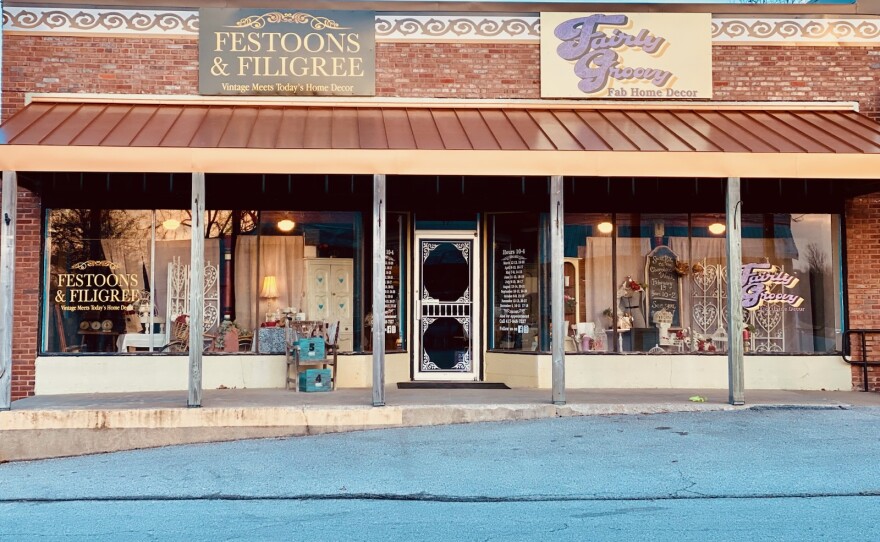 Festoons & Filigree and Fairly Groovy Fab Home Decor in Fair Grove, Mo.