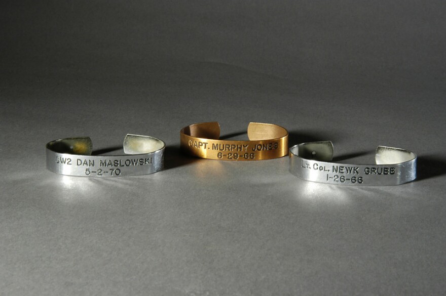 Bracelets, POW. 2004.0083.41.