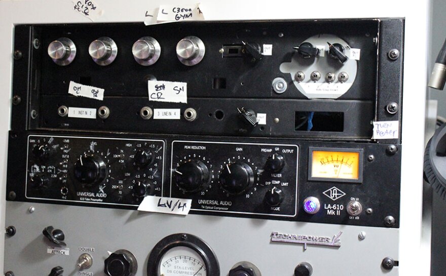 The custom built tube pre-amp that Paul Brumm designed and built
