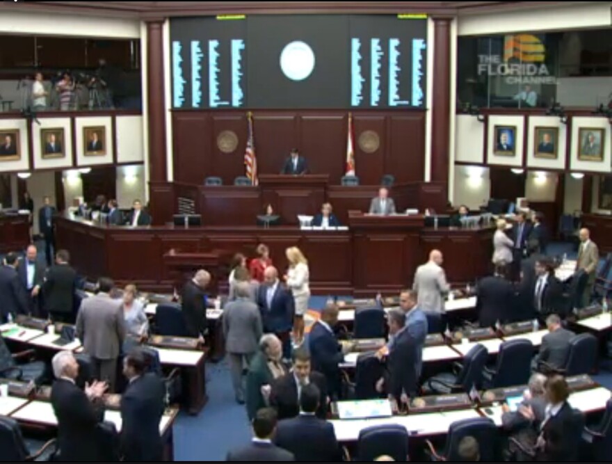 The Florida House preparing to begin its floor session.