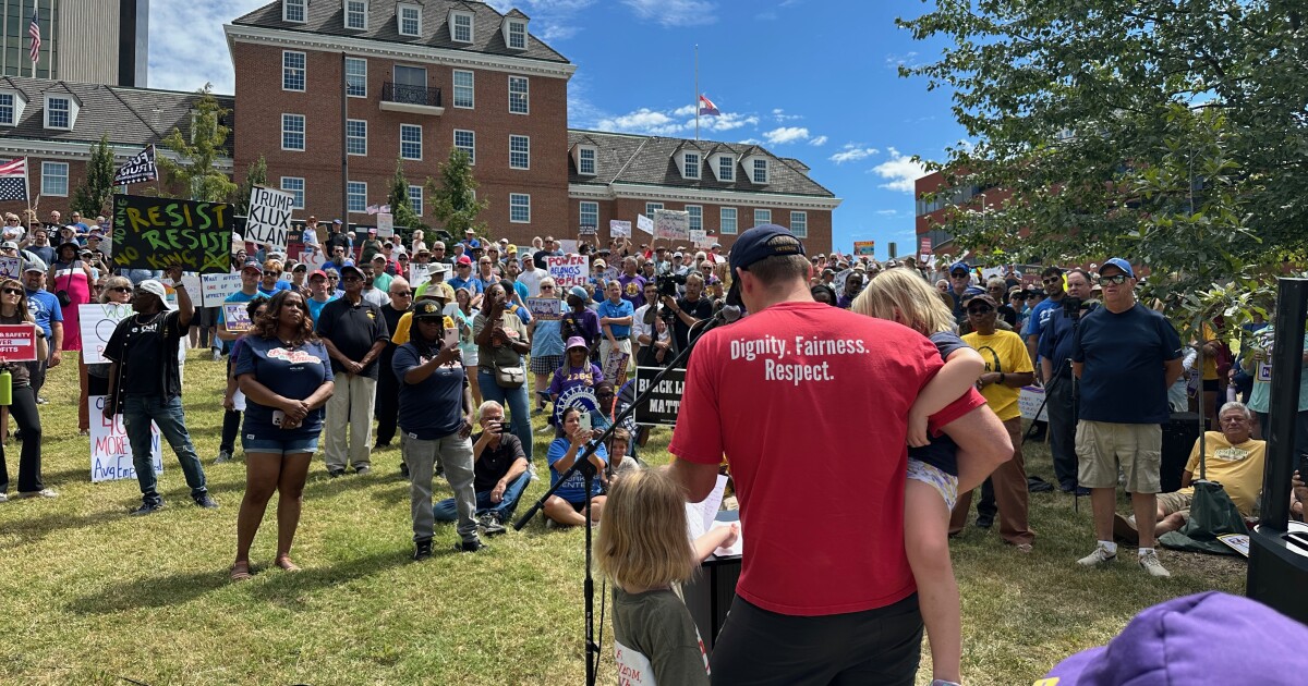 Rallygoers hope that Trump-pressured redistricting push is tipping point in Missouri politics