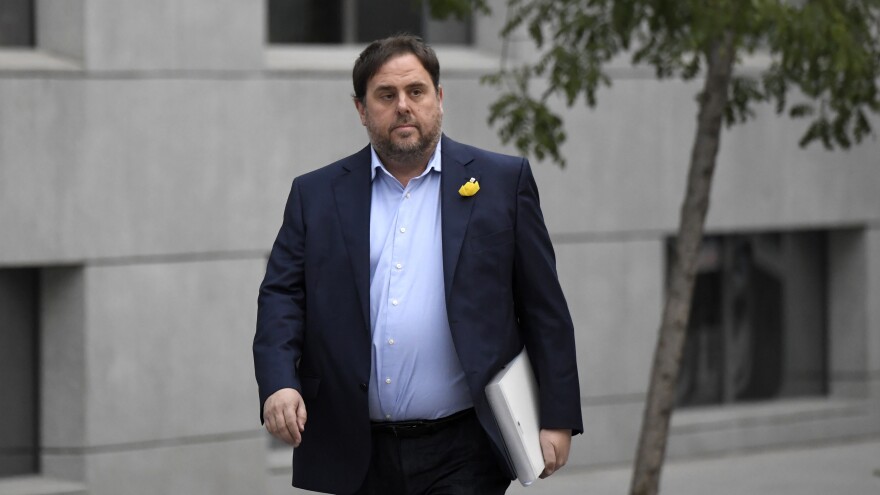 Catalonia's deposed regional vice president, Oriol Junqueras, arrives for questioning at a Madrid court Thursday.