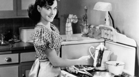 Paulette Goddard in the Tramp's (Charlie Chaplin) dream of a middle-class life in <em>Modern Times</em>.