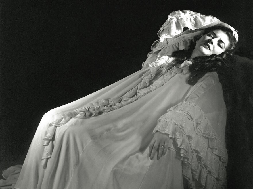Maria Callas as Violetta in Verdi's <em>La Traviata</em>, taken in Mexico City in July 1951.