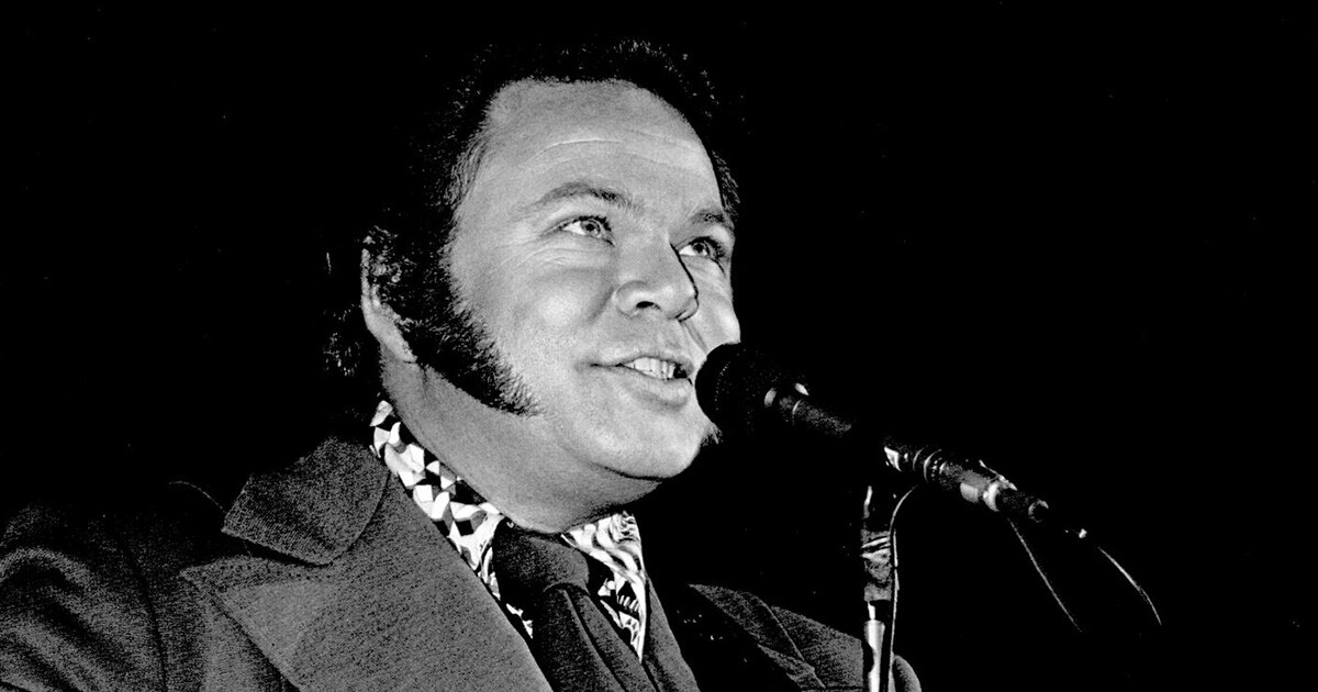Roy Clark Archive donated to The Church Studio in Tulsa