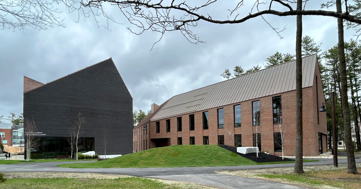 How one Maine college plans to end its reliance on fossil fuels within ...