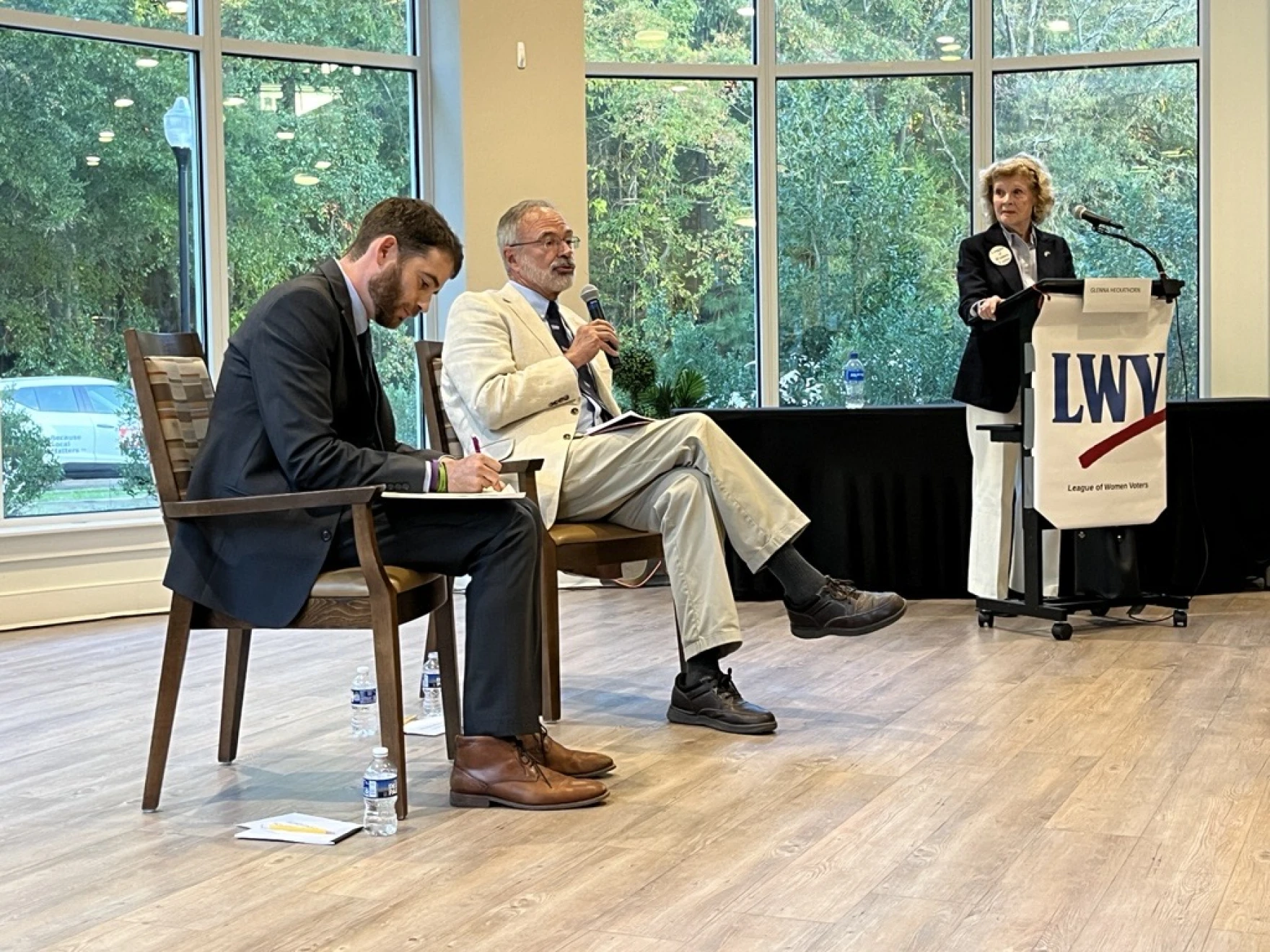 Congressman Andy Harris gets heated with constituents during Maryland District 1 debate