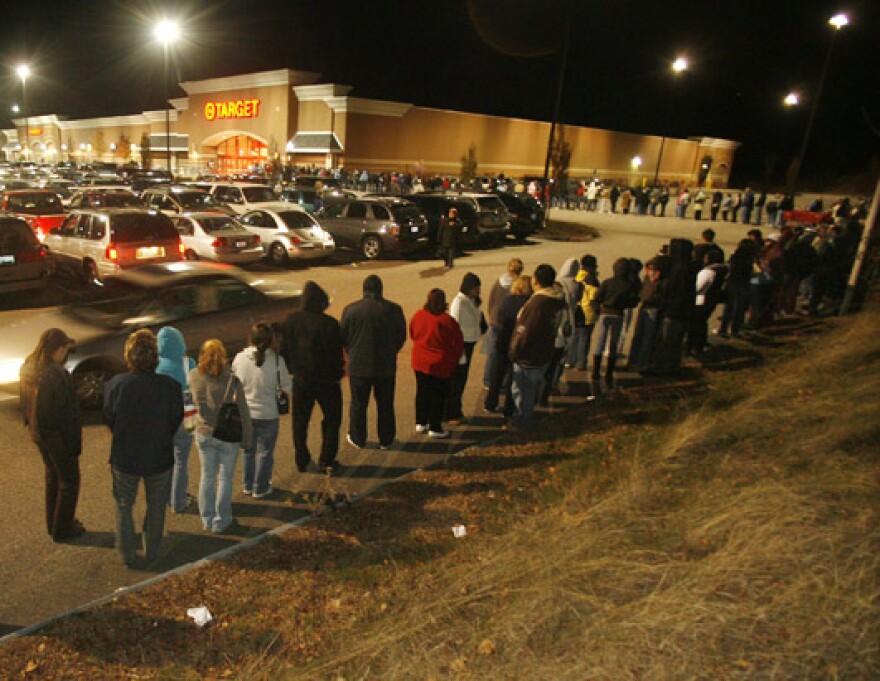 A new study shows that you can curb your appetite for Black Friday deals by eating a traditional Thanksgiving meal.