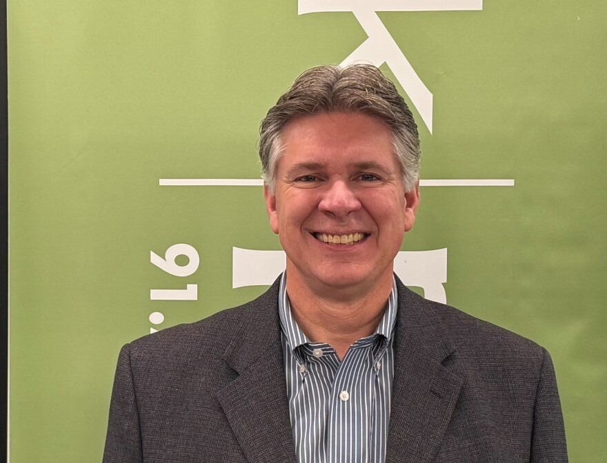 Photo of Si Hutt at KPCW