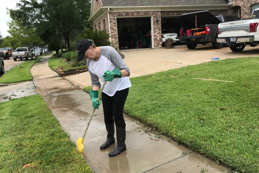 Linda Varnado says she and her husband had anticipated a lot of rain but not strong winds. "I was not expecting this force tearing through my neighborhood."