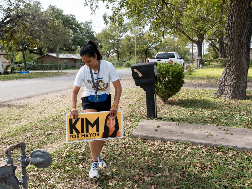 Mata-Rubio puts out campaign signs.