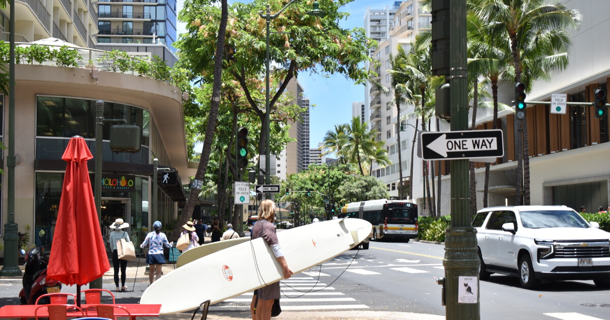 Hawaiʻi is still 'open for business' during hurricane season, HTA says