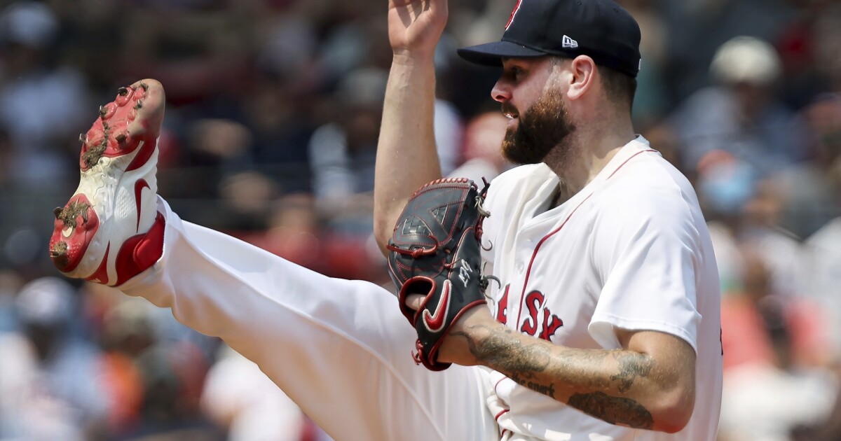 WAMC Sports Report 8/4/25: Red Sox beat sloppy Astros 6-1 behind Giolito's stellar start
