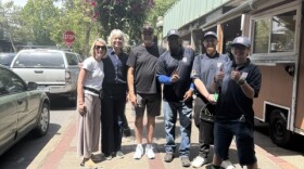 Volunteers with Eugene Mayor Kaarin Knudson and Councilor Randy Groves (second and third from left)