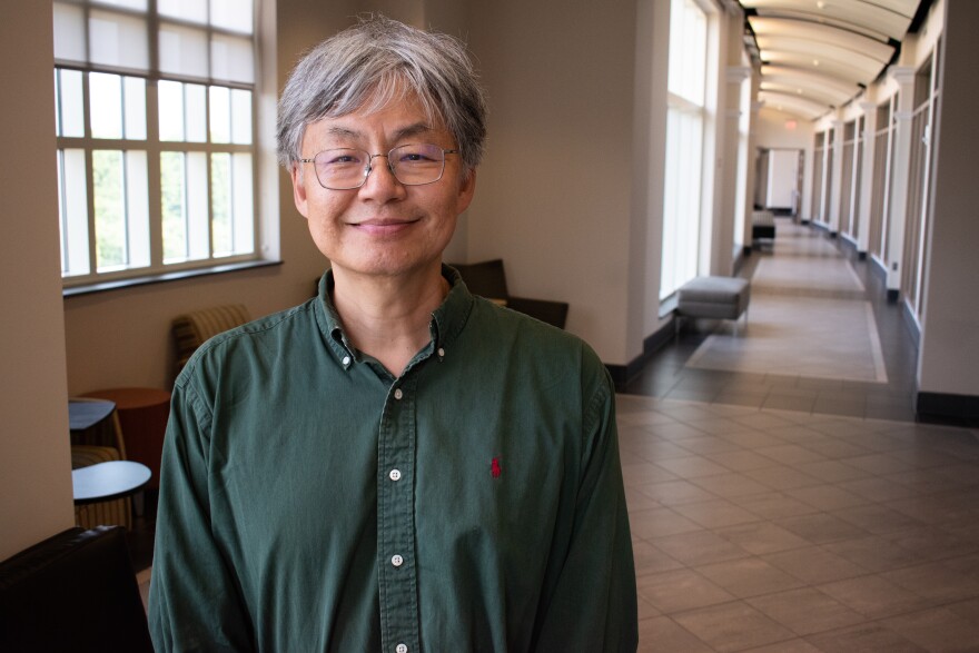 Shen-en Chen created an engineering course to build bridges in Lansing, NC.