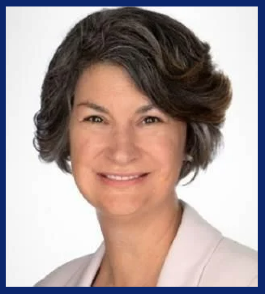 Carolyn Moon.png