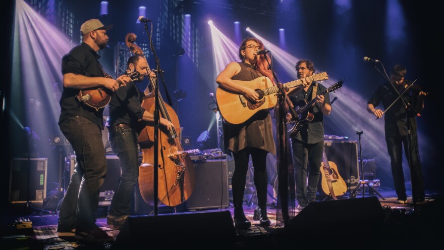 Adam Roszkiewicz, Jeremy Darrow, Melody Walker, Jacob Groopman and Leif Karlstrom make up the modern bluegrass band Front Country.