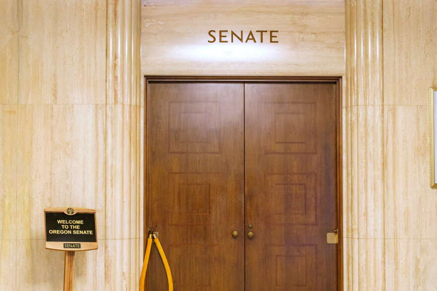 Senator Welcomesign Republican senators walk from Oregon Capitol, as vote on contentious ...