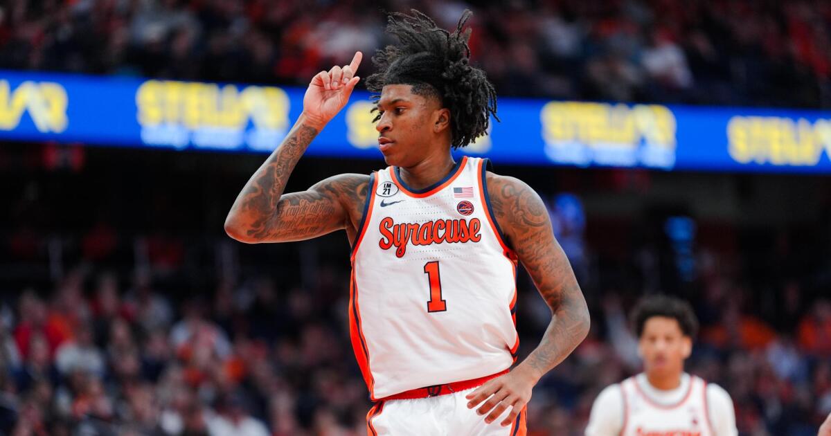 Forward Donnie Freeman to transfer from Syracuse men's basketball