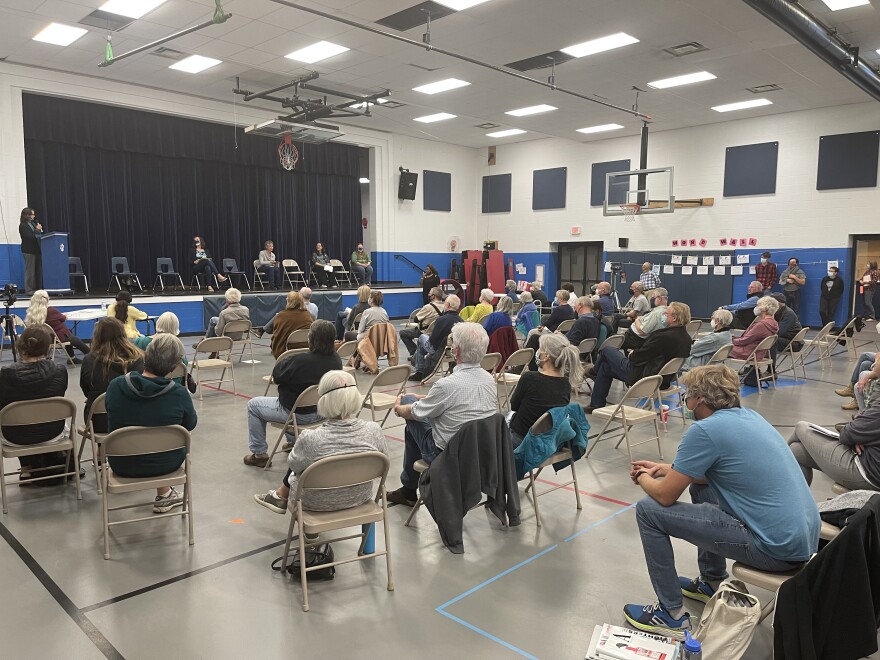 Yellow Springs school board challengers debate school levy WYSO