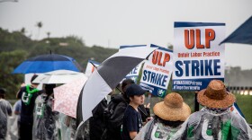 Nurses and health care workers participate in a union strike outside Kaiser Permanente Moanalua Medical Center on Monday, Jan. 26, 2026.