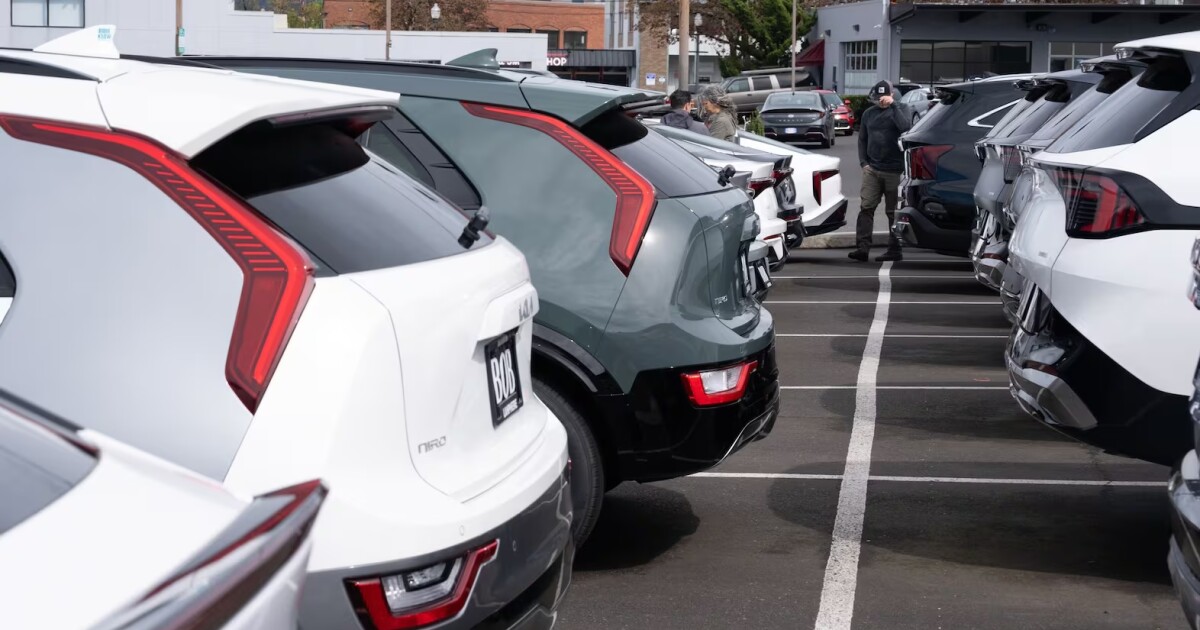 Oregon’s popular EV rebates are shrinking
