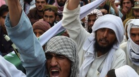 Pakistani activists march in support of the Saudi government at a protest in Quetta on March 30, 2015. Pakistan is the latest country to join a Saudi-led coalition fighting Houthi rebels in Yemen.