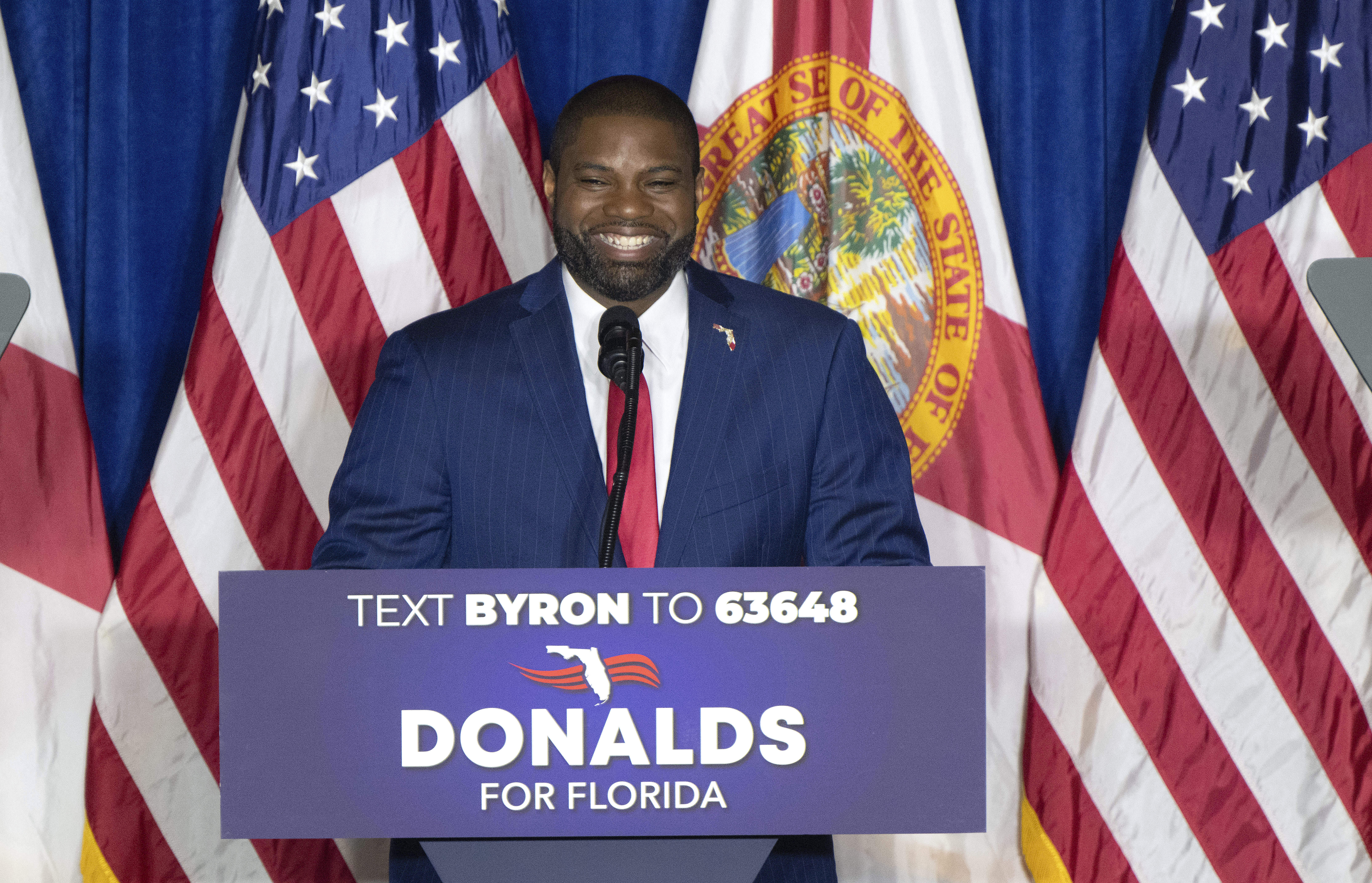 Byron Donalds, Trump's choice, makes his campaign debut in 2026 race to  replace Gov. Ron DeSantis | WLRN