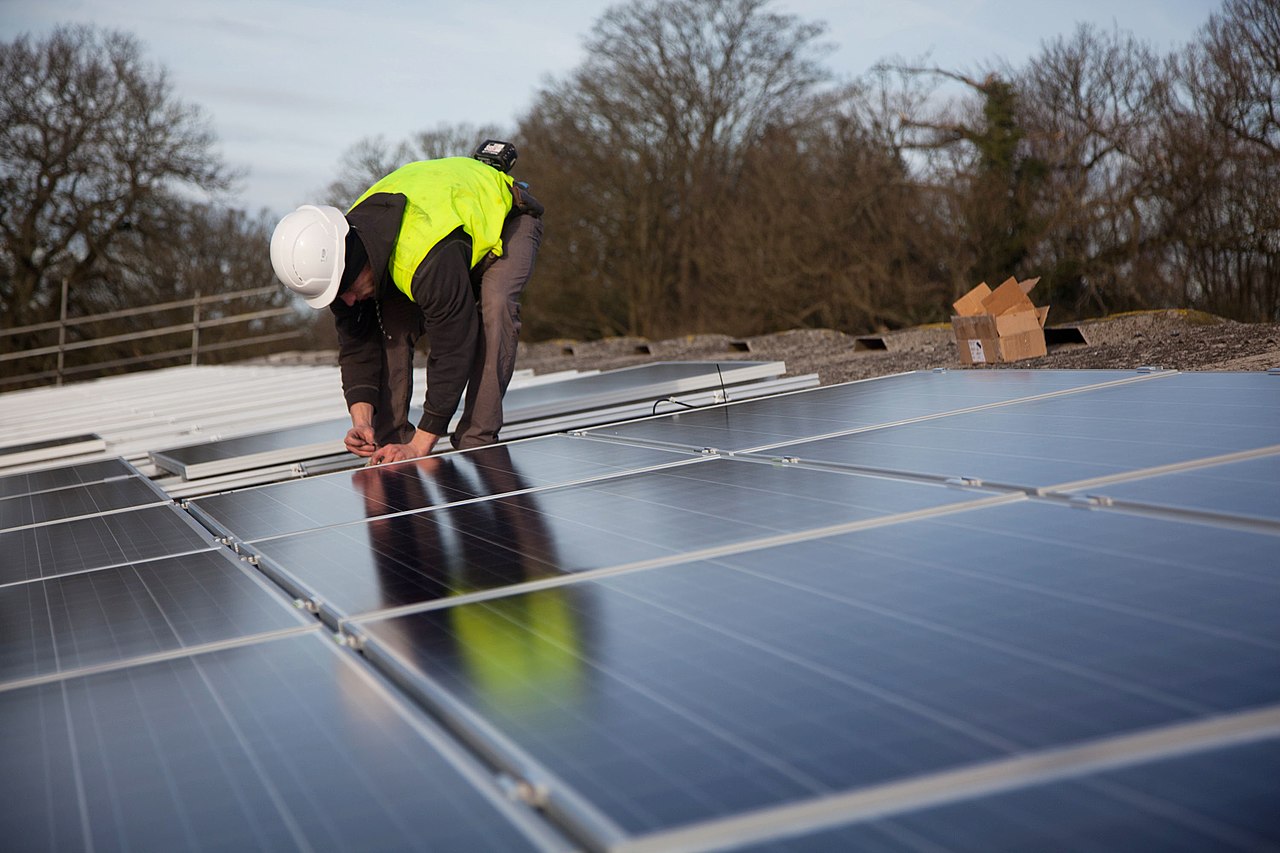 More homeowners add solar, but do your homework to avoid getting burned by misleading claims - Vimarsana News