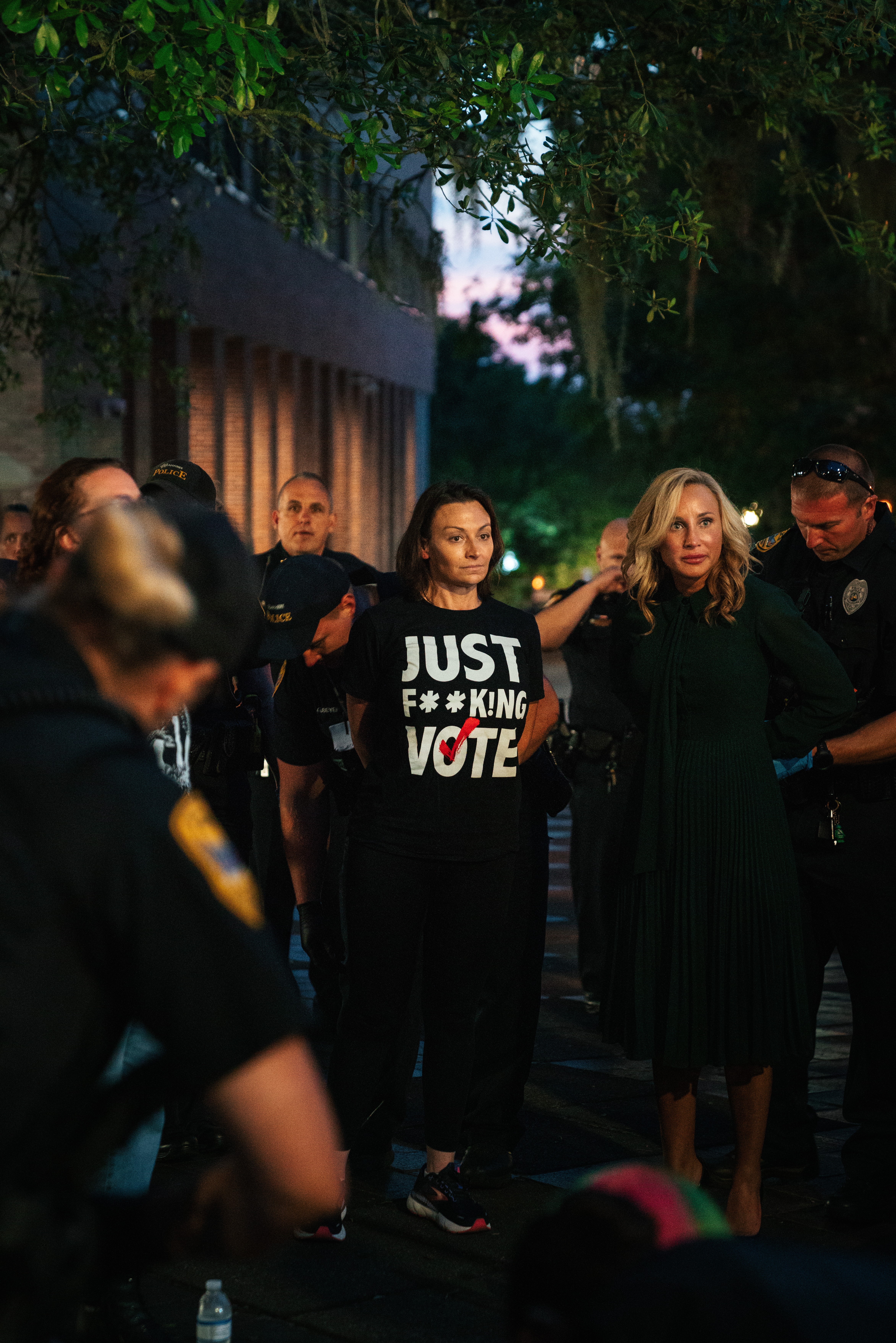 Prominent Florida Dems arrested during an abortion law protest - Vimarsana News