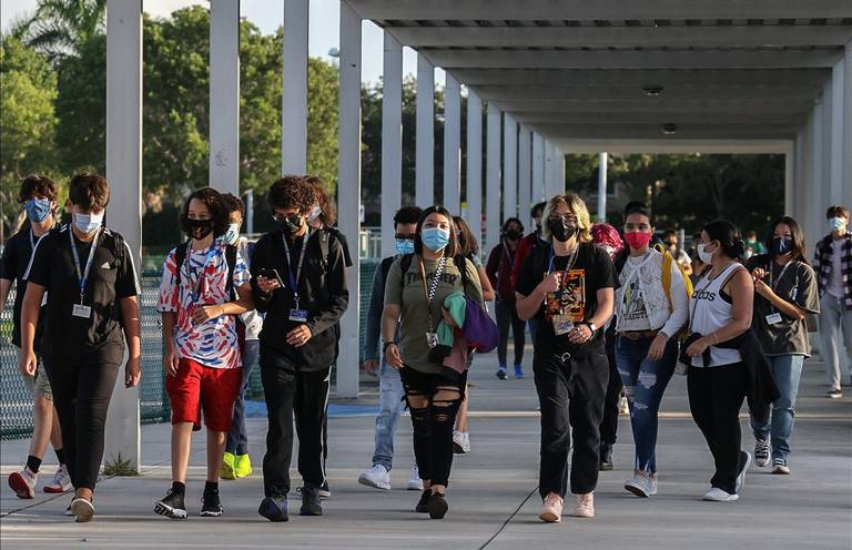 Discussion: South Florida teachers on how COVID has changed their profession - Vimarsana News