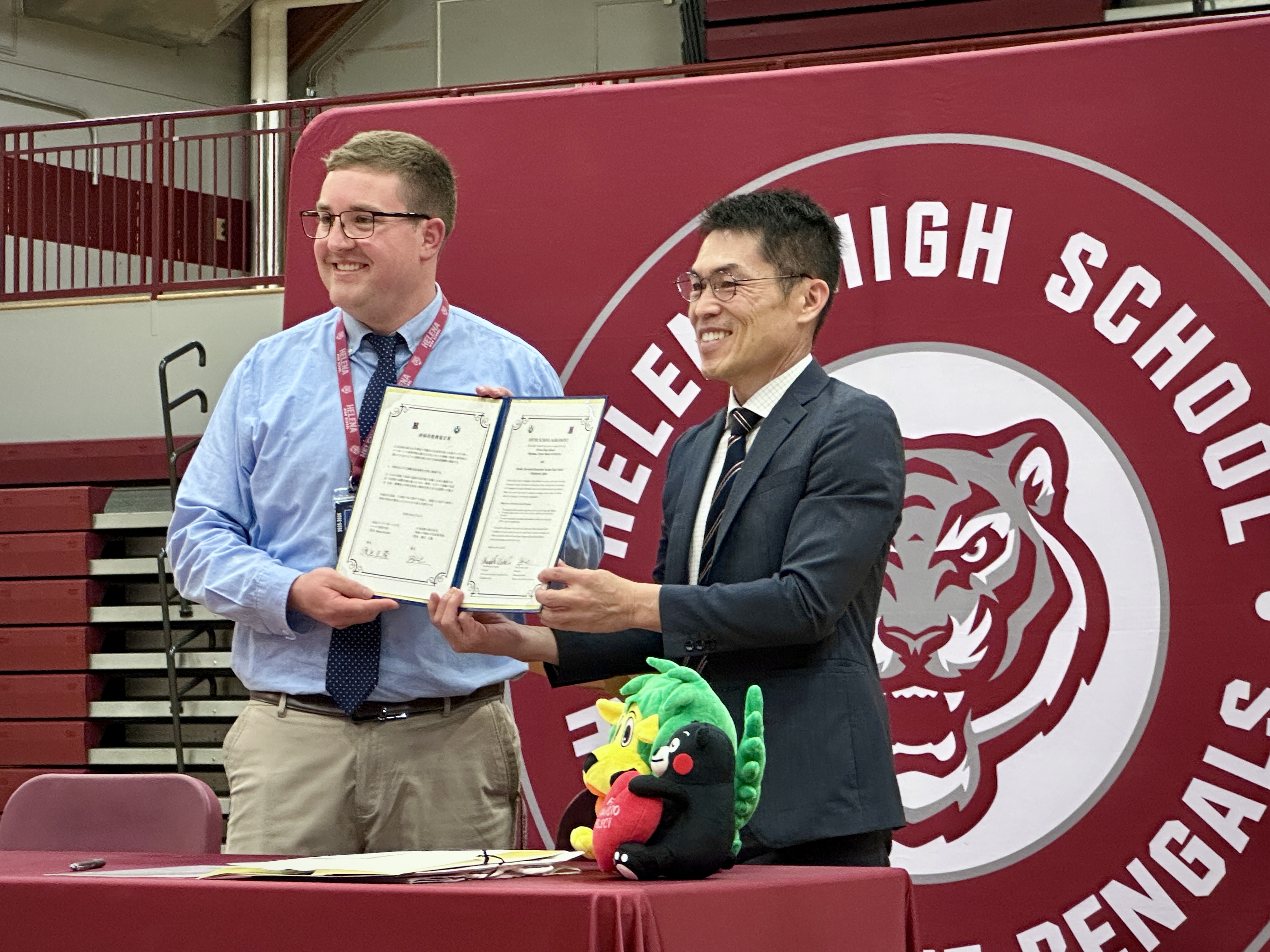 Helena High signs 'sister school' pact with Japanese high school