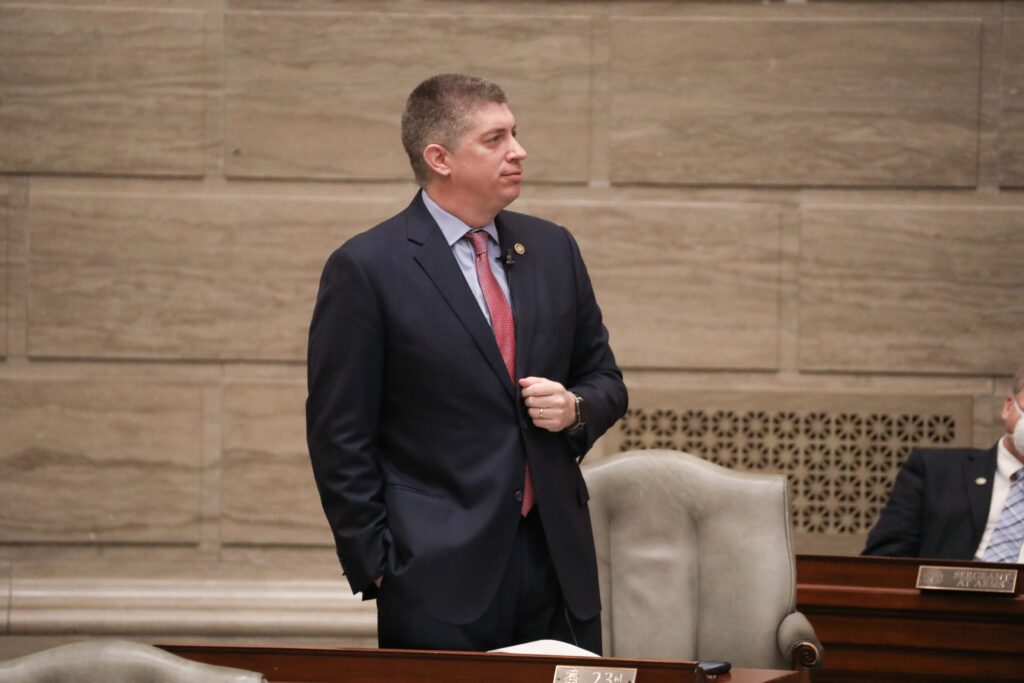 State senator throws first punches of 2024 Missouri governor's campaign - Vimarsana News