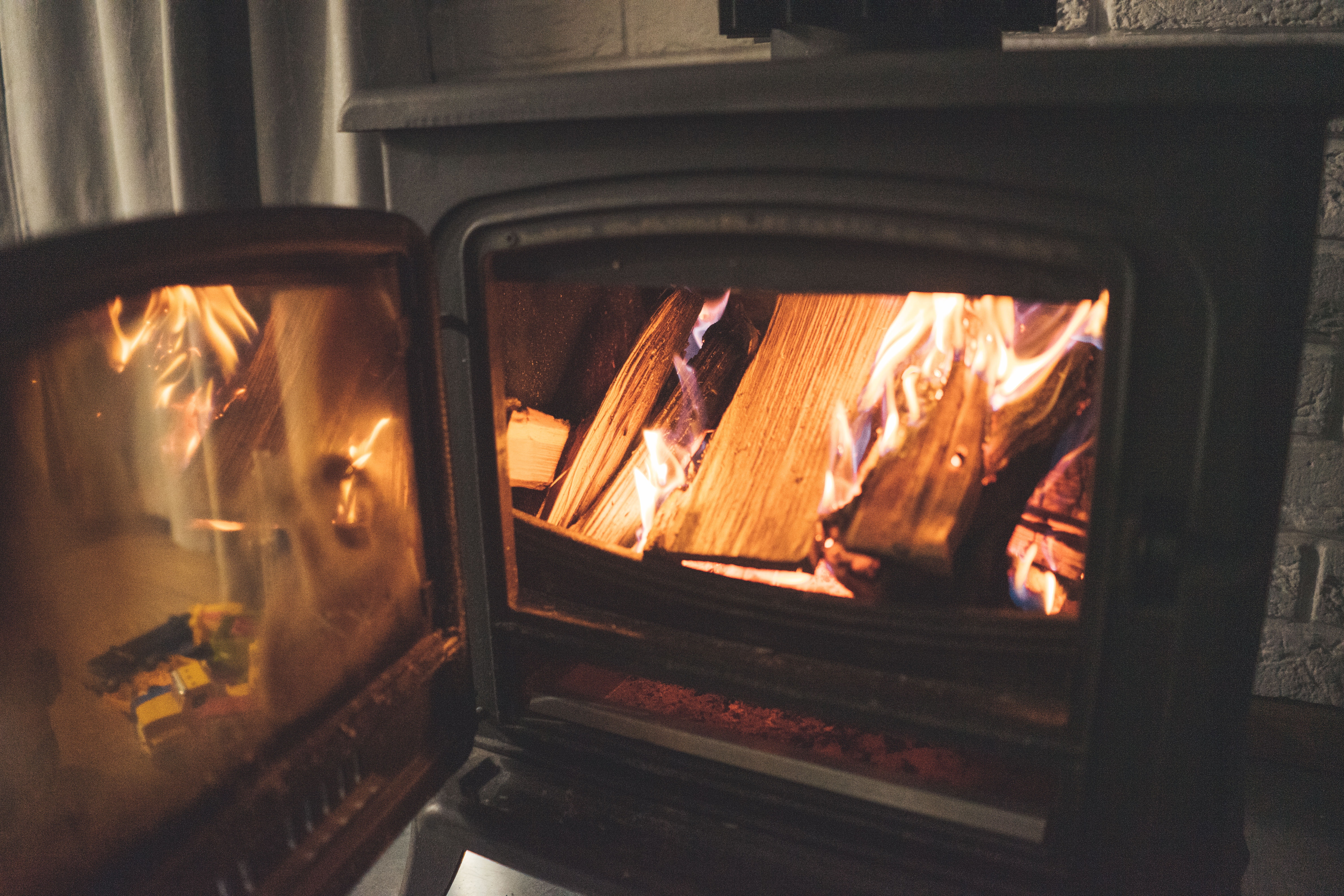 Oregon, nine states sue EPA over wood stove pollution | Jefferson Public  Radio