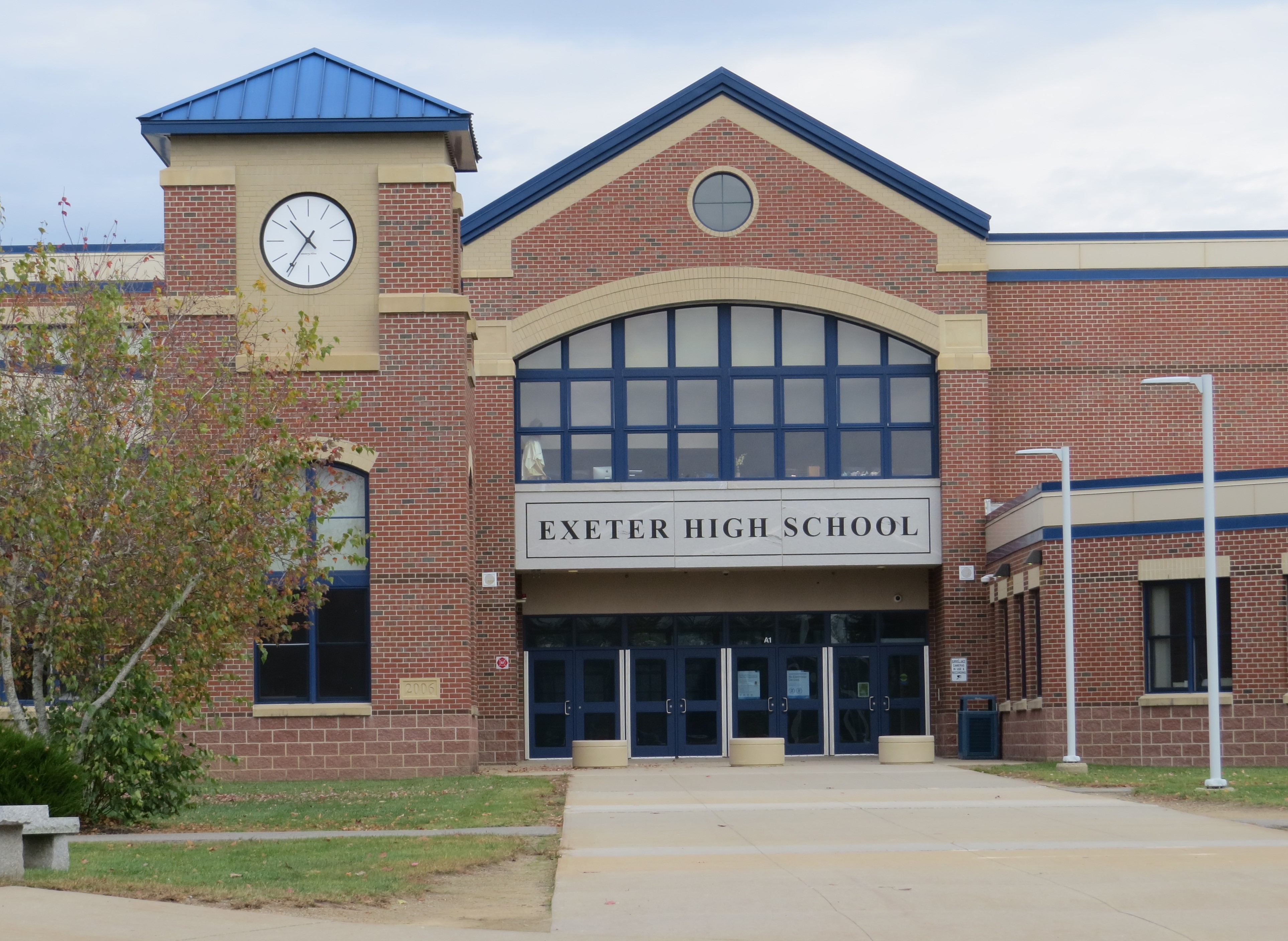 Exeter mom wants to end ban on school dances caused by 'inappropriate  student behavior' | New Hampshire Public Radio